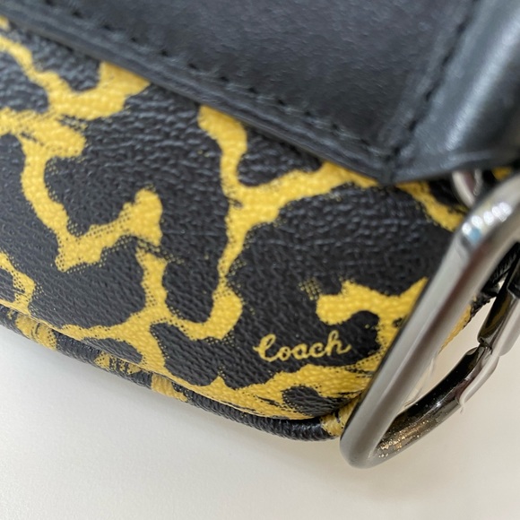 Coach x Disney Dumbo Limited Edition Pouch - Picture 12 of 14